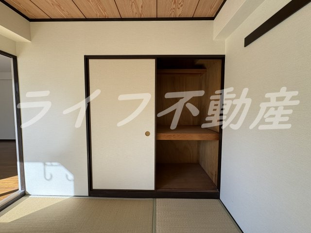 デサプトゥリの収納|大きなスペースがあり、収納には困りません