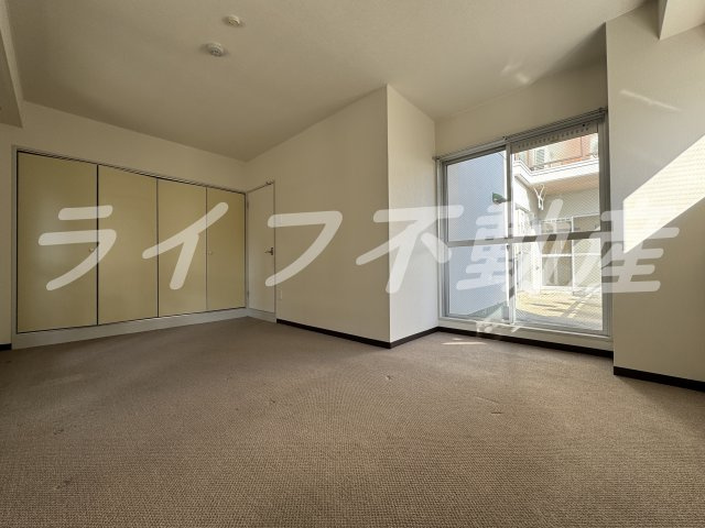 デサプトゥリの洋室|個人の部屋や寝室として使える洋室です