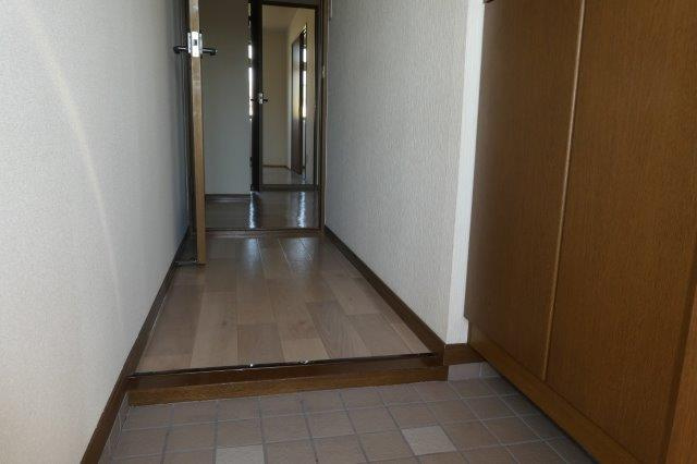 クオリティパレスの玄関