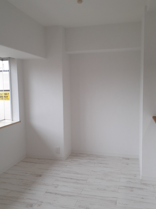 サバービアシティ21B棟の洋室