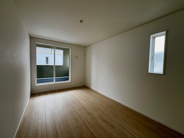 久留米市東合川新町第2-2号棟の洋室|洋室2F①　7.5帖の広い空間