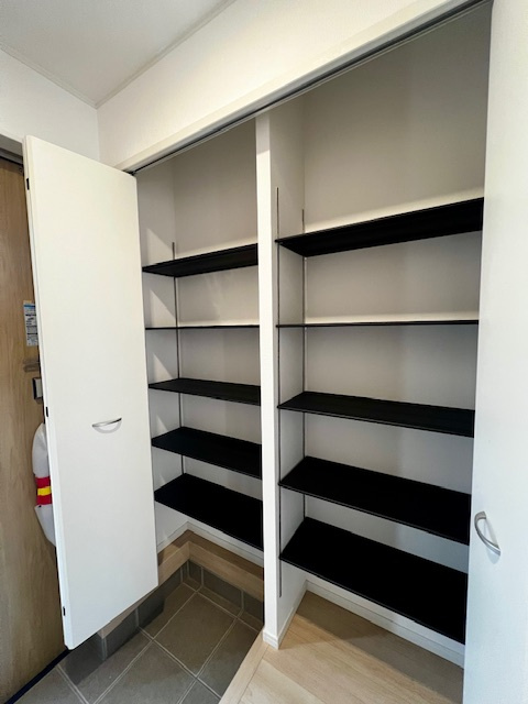 久留米市東合川新町第2-2号棟の収納|靴を多く収納可能