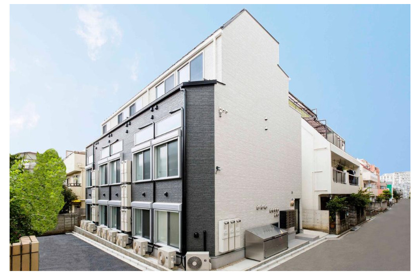 ジリオロッソ東新宿のエントランス