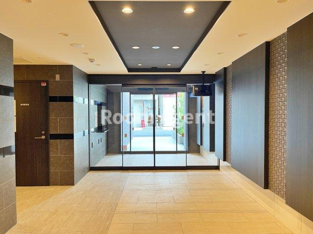 エスリード上前津セレーノのエントランス