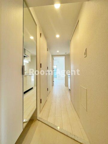 エスリード上前津セレーノの玄関