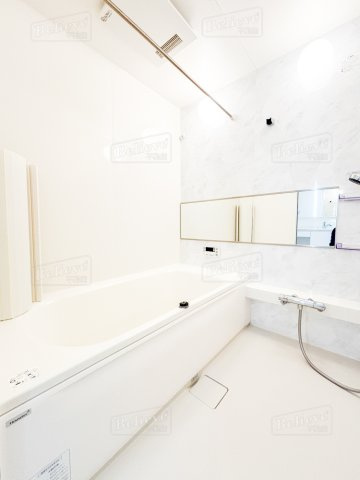 モンテベール南風の浴室|追い焚き付きのお風呂です♪