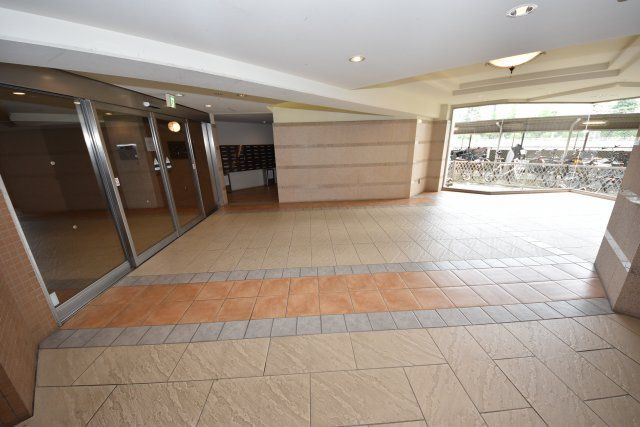 ルクレ阿波座レジデンスの外観