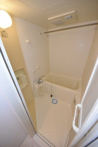 ルクレ阿波座レジデンスの浴室