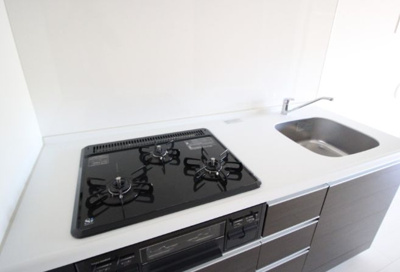 【キッチン】 | ホヌ オハマ | コンパクトなキッチンで掃除もラクラク