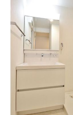 【独立洗面台】 | ホヌ オハマ | 独立洗面台で身支度をすべて済ませてしまいましょう