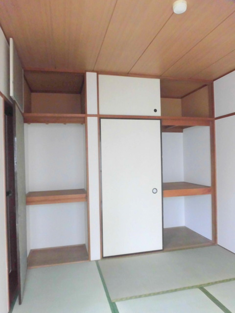 ホワイトヒルズの収納|★収納スペース広め★