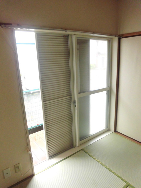 ホワイトヒルズのセキュリティ|★雨戸★