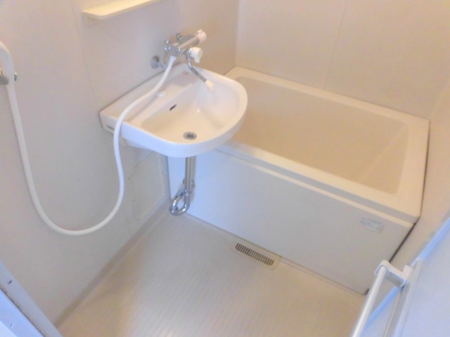 ホワイトヒルズの浴室|★バス・トイレ別★