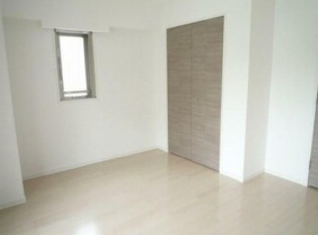 アクサス深川住吉の洋室