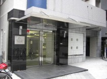 クレアシオン門前仲町のエントランス
