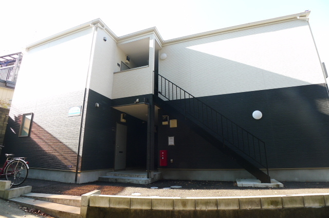 プラート柏のエントランス