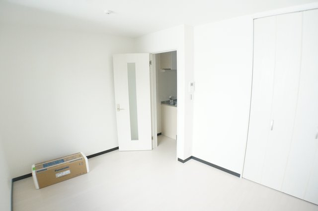 プラート柏の洋室