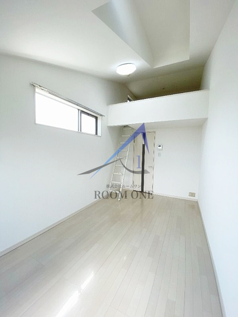 メゾン・ド・アンジュ（行徳）の居間・リビング|洋室のお部屋です。