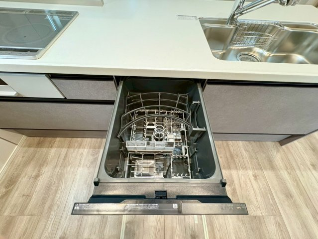 「大容量FCLあり」南国市後免町1号地　新築一戸建てのその他|嬉しい食洗器！家事時間を短縮できます♪