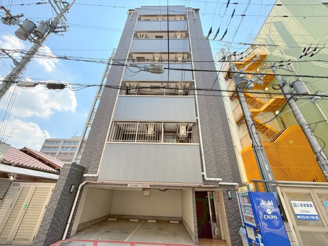 グランパシフィック十三の外観