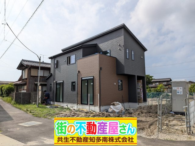 リナージュ常滑市蒲池町1期　1号棟