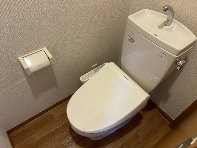 ヴィラコスモスC棟のトイレ|＊他号室参考写真
