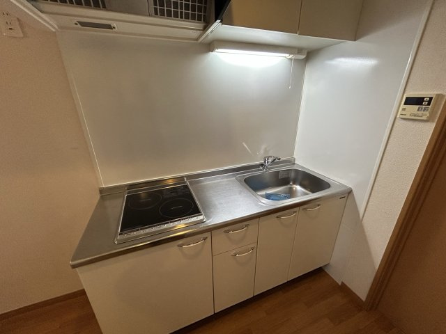 ヴィラコスモスC棟のキッチン|＊他号室参考写真