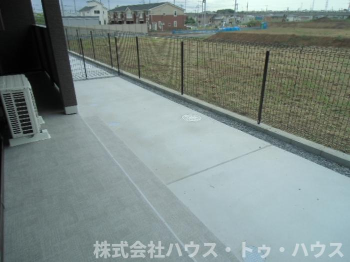 WEST COURT 楓のバルコニー