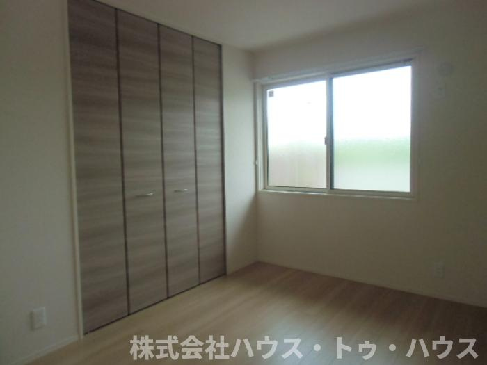 WEST COURT 楓の寝室