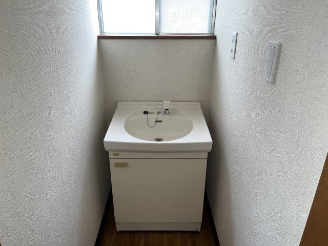 【洗面所】