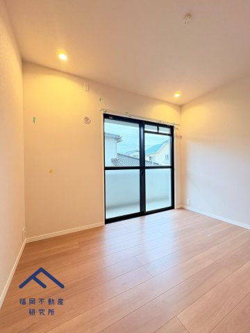 アムール和白３の洋室