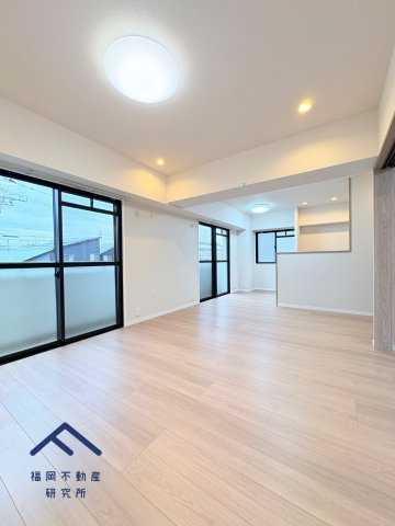 アムール和白３の居間・リビング