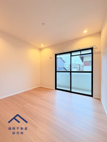 アムール和白３の洋室