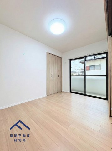 アムール和白３の洋室