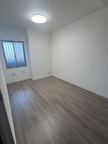 アルファスマート新居浜駅Ⅱの洋室