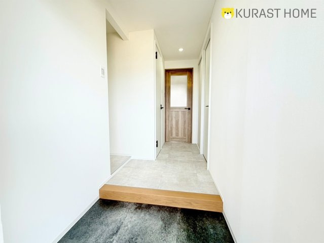 サンマンション丸太町　4階の玄関