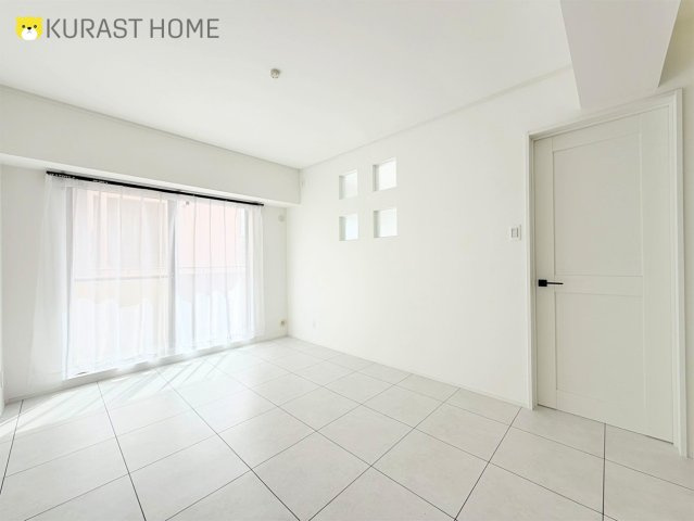 サンマンション丸太町　4階の居間・リビング