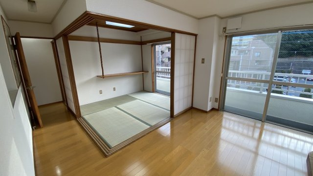 ターマ・サンゴ の居間・リビング