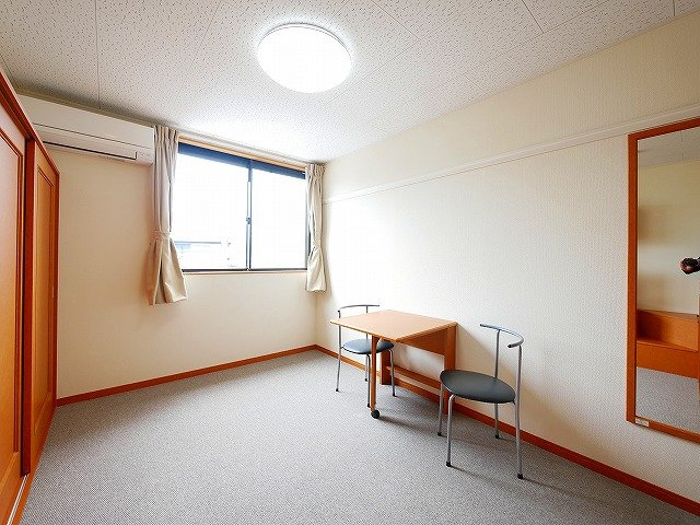 レオパレスゆとり　天理の寝室|ゆとりの広さです