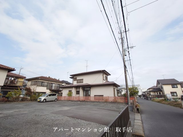 成島駐車場の駐車場