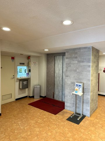 メゾン青山のロビー