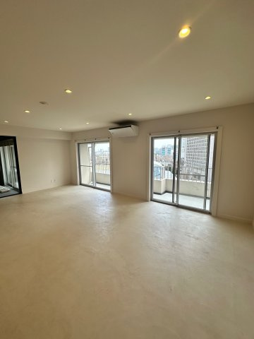 メゾン青山の居間・リビング