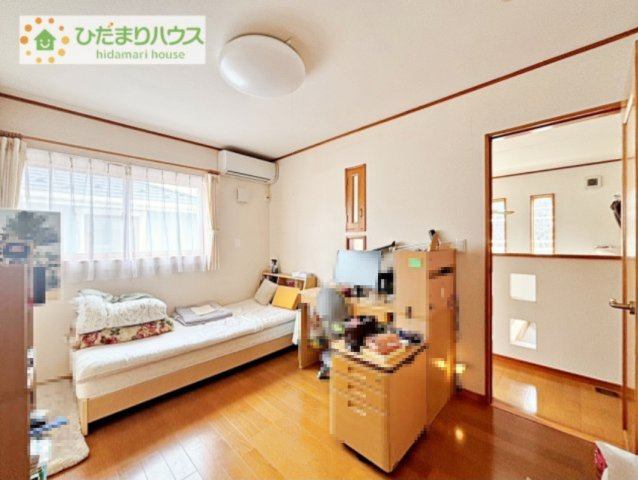 【洋室】 | つくば市豊里の杜2丁目　中古戸建 | 机にベットを置けば子供部屋の完成です！