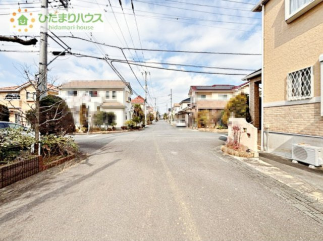 【前面道路含む現地写真】 | つくば市豊里の杜2丁目　中古戸建 | たっぷりの陽光と心地よい風が舞い込む住まい♪