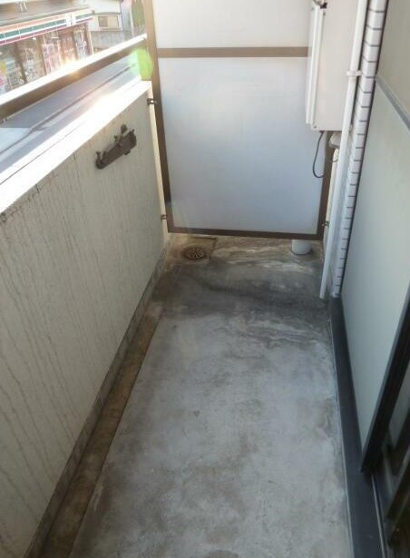 サングレース東府中のバルコニー