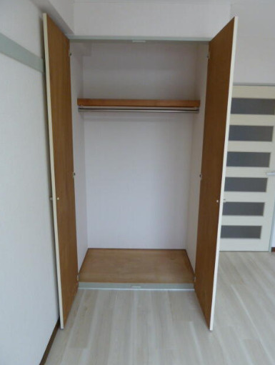 サングレース東府中の収納