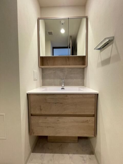 レジディア高田馬場の洗面所