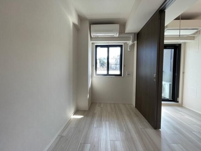 レジディア高田馬場の寝室