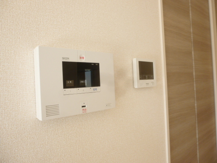 【TVモニター付きインターフォン】