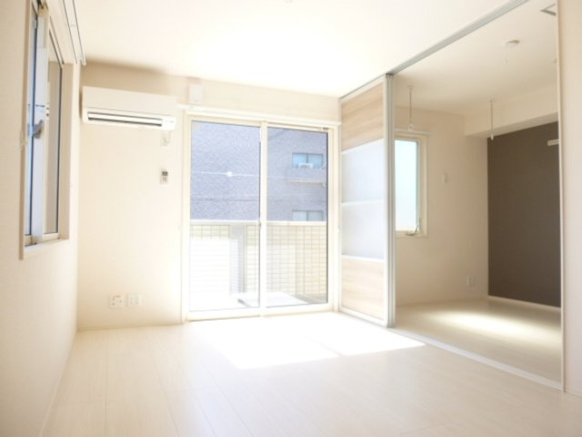 【居間・リビング】